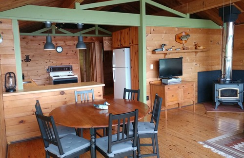 The Archipelago Cottage | South Channel Island Retreat - Boat Access Only