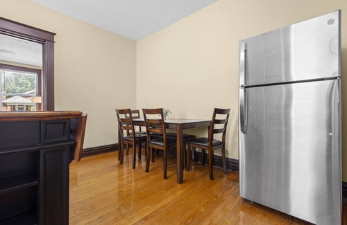 The Southampton Apartment | South City One Bedroom Apartment by StayLage