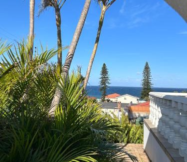 Manaba Beach Apartment | South Coast Splendour Holidays