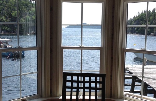 Rencontre East House | South Coast vacation home rental