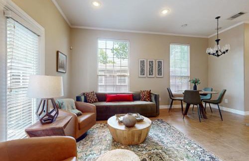 West Congress House | South Congress Getaway