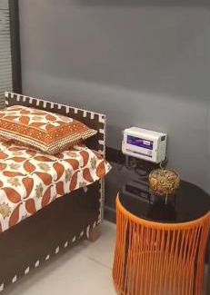 South Extension House | South Extension Cabins Stay Brand New