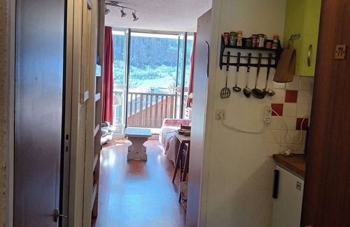 Aiguilles Apartment | South-facing 32m2 studio in the village of Aiguilles in the heart of the Queyras.