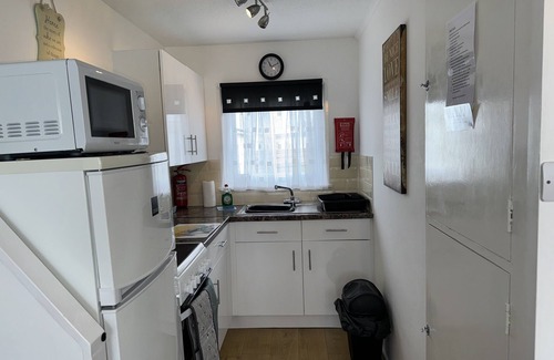 Great Yarmouth Ski Chalet | South facing family chalet 5 min stroll to the beach and near Norfolk Broads