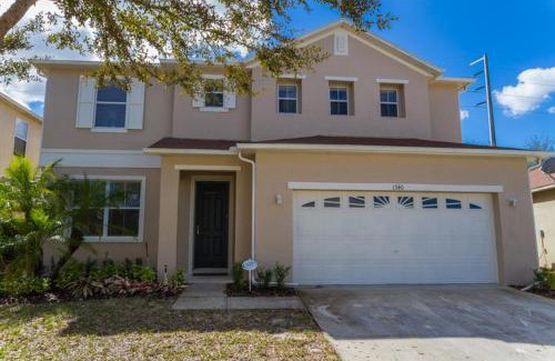 Windwood Bay House | South Facing Pool & Spa - Fenced Yard - Game Room - Family Friendly - Near Disney