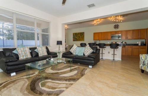 Windwood Bay House | South Facing Pool & Spa - Fenced Yard - Game Room - Family Friendly - Near Disney