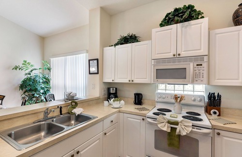 Tuscan Hills House | South facing pool with no rear neighbors close to Disney