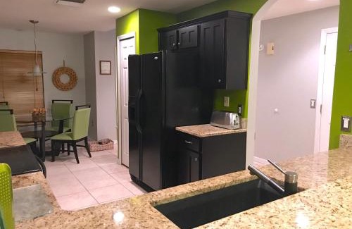 Lake Berkley Villa | South Facing Pool with Lake View - Hot Tub - Lake Berkley Gated Resort - Nr Disney