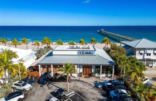 Deerfield Beach House | South Florida Spacious Oasis 4BR Retreat with 2 King Beds, Amazing Pool, near Beaches