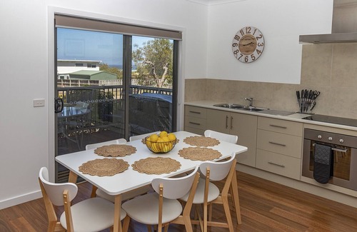 Mallacoota Apartment | South Gateway Unit pet friendly