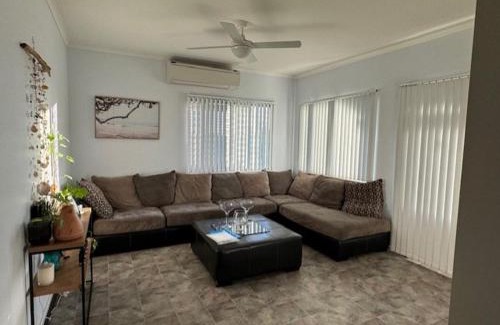 South Hedland House | South Hedland 3x1 Comfy and Spacious Accommodation.