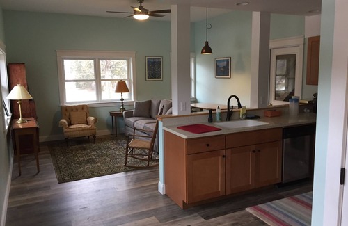 South Hero House | South Hero Guesthouse with lake access and great sunsets