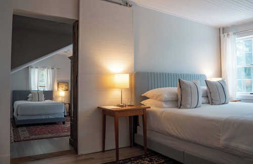 Queenston House | South Landing Inn Niagara on the Lake