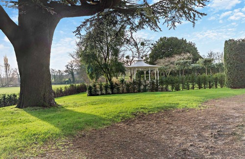 Southwell House | South Lodge Cottage - Southwell