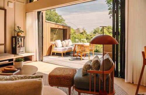 Staplefield Hotel | South Lodge