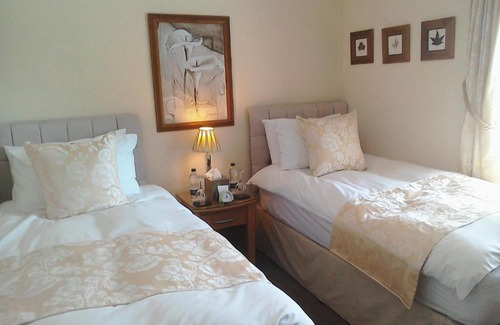 Bridlington House | South Lodge Guest House