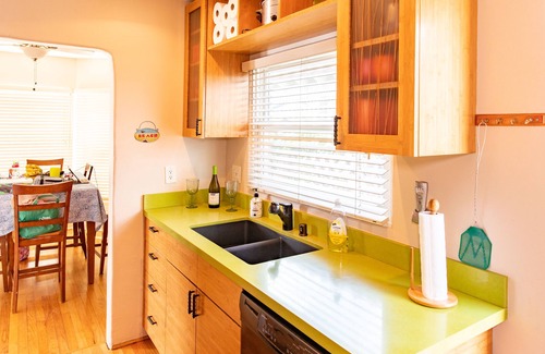 South Mission Beach House | South Mission Beach Cottage-San Luis Rey Pl.
