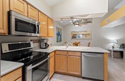 Desert Foothills Estates House | South Mountain Home in a Quiet Area - Trail Access Close By🏜🏌️‍♀️-⛳️