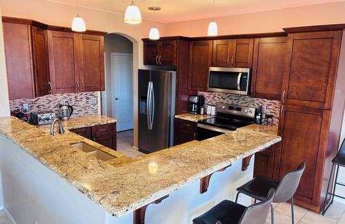 Foothills Club West House | South Mountain Skyline Home with Pool/Pet Friendly