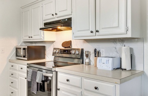 South Oklahoma City Cottage | South OKC Home w/Game Room: 18 Mi to OU Campus!