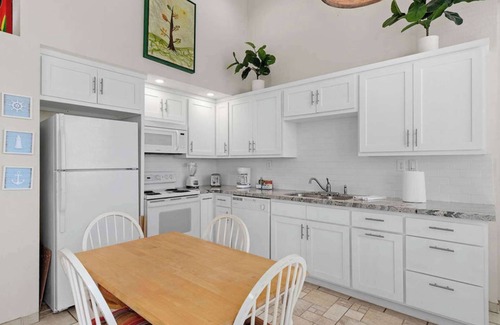 South Padre Island Condo | South Padre Resort Rentals - Sunchase IV #212