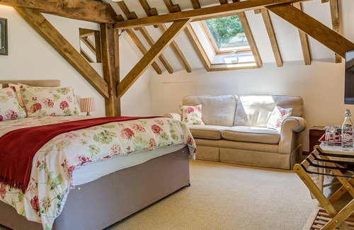 Chute Forest Bed & Breakfast | South Park Farm Barn