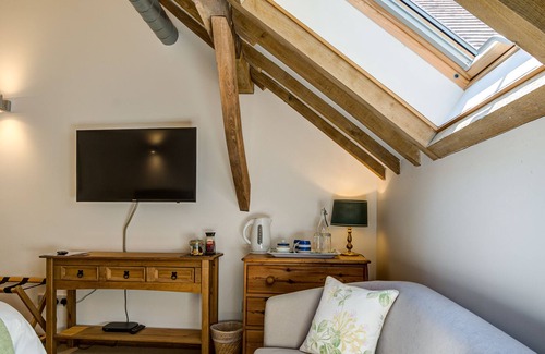 Chute Forest Bed & Breakfast | South Park Farm Barn