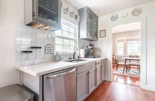 South Park House | South Park Retreat-Kid and Pet friendly!