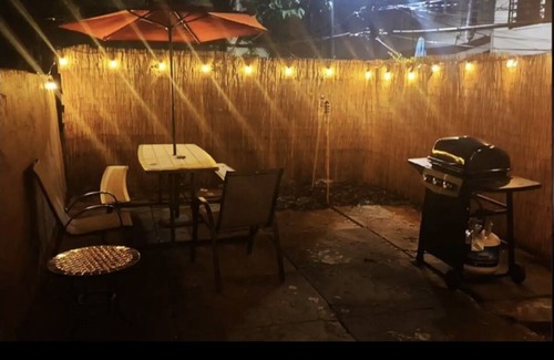 Point Breeze House | South Philly spot