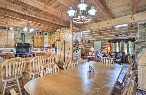 South Pittsburg House | South Pittsburg House with Wraparound Porch!