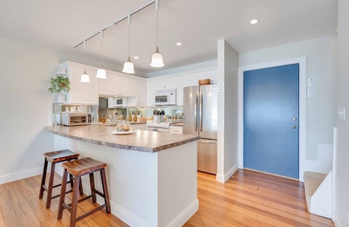 Upper Grand Lagoon House | South Point Marina! Bay Point + Views, Golf, Neons