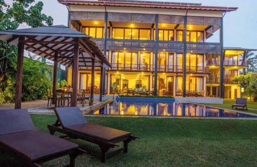 Kathaluwa Villa | South Point Ocean - 8 bedroom Luxury Beach Villa
