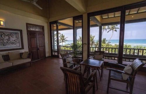 Kathaluwa Villa | South Point Ocean - 8 bedroom Luxury Beach Villa
