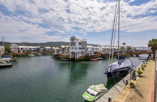 Waterfront Apartment | South Quay no 2