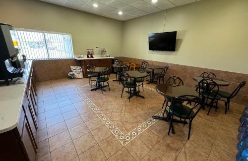 North Ridgeville Hotel | South Ridge Inn