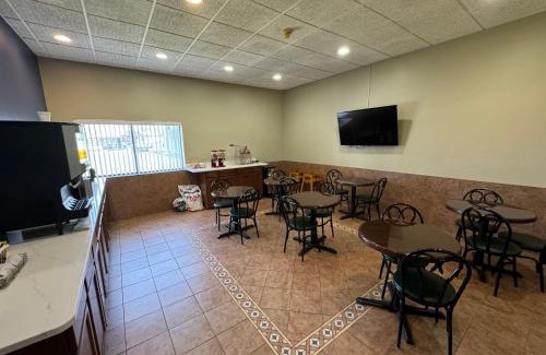 North Ridgeville Hotel | South Ridge Inn