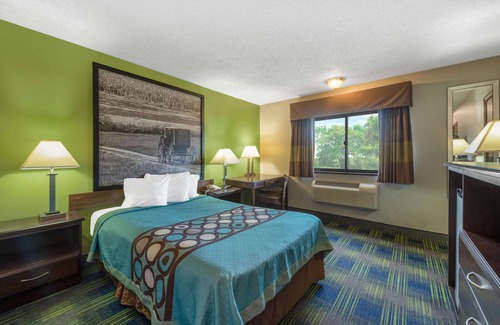 North Ridgeville Hotel | South Ridge Inn