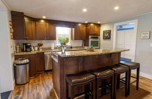 Stanardsville House | South River Guest House