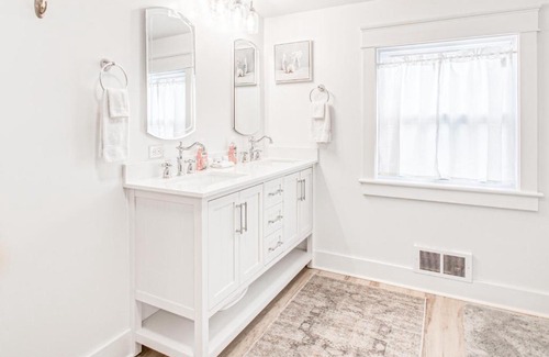 Sandpoint House | South Sandpoint Charmer