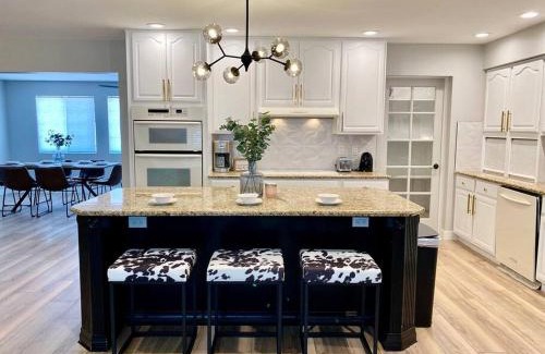 Cox Heights House | South Scottsdale remodeled beauty