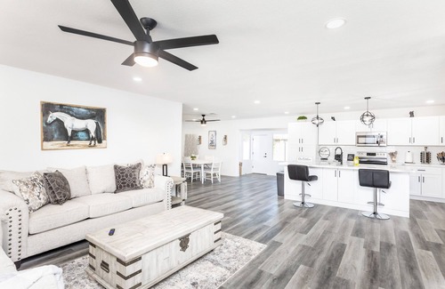 Cox Heights House | South Scottsdale Rustic Retreat