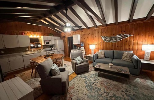 Twin Lake House | South Shore Resort - The Sparrow