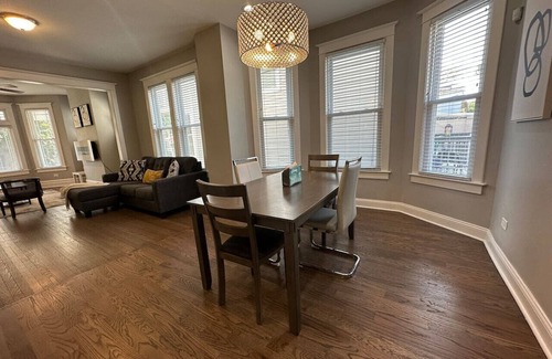 South Shore House | South Shore Retreat 5 bedrooms/entertainment