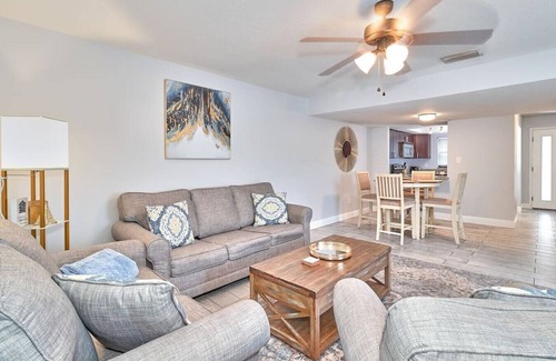 Bayshore Gardens House | South Tampa Retreat: Fenced Yard, Top Location!