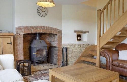 Chipping Norton House | South View Cottage