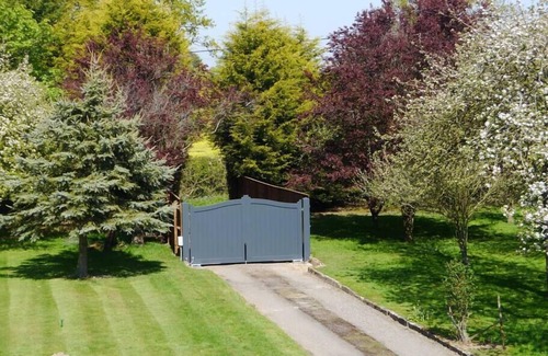 Wootton Wawen House | South View Country House - Sleeps 12 - HOT TUB - AMAZING VIEWS