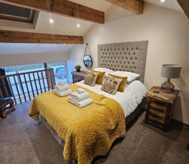 Thornton House | south view farm cottage 1 Bed