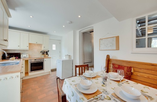 Westleton House | South West Cottage - Three Bedroom House, Sleeps 4