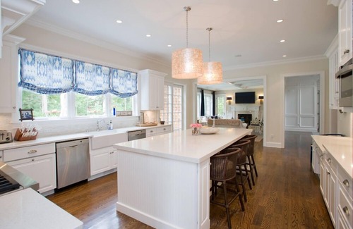 North Sea House | Southampton 6 BR, 6.5 Bath, 5 Fireplace Masterpiece.