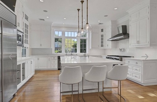Village of Southampton House | Southampton Village Estate - Walking distance to beach, restaurants, shops